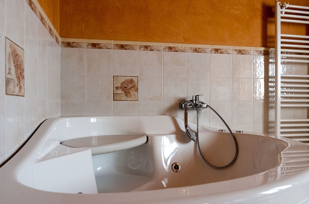 La Fonte Degli Dei Wine Relais - Adults Only 50/50