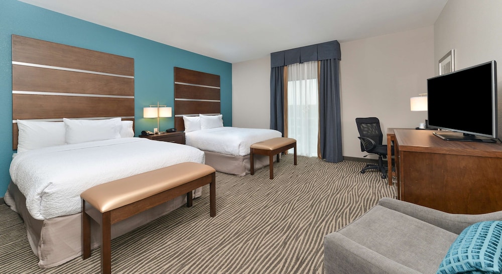 Hampton Inn Suites Des Moines Downtown 16/43