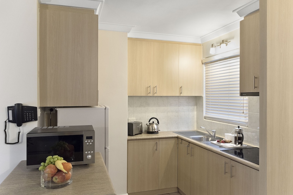 The Peninsula Riverside Serviced Apartments 38/73