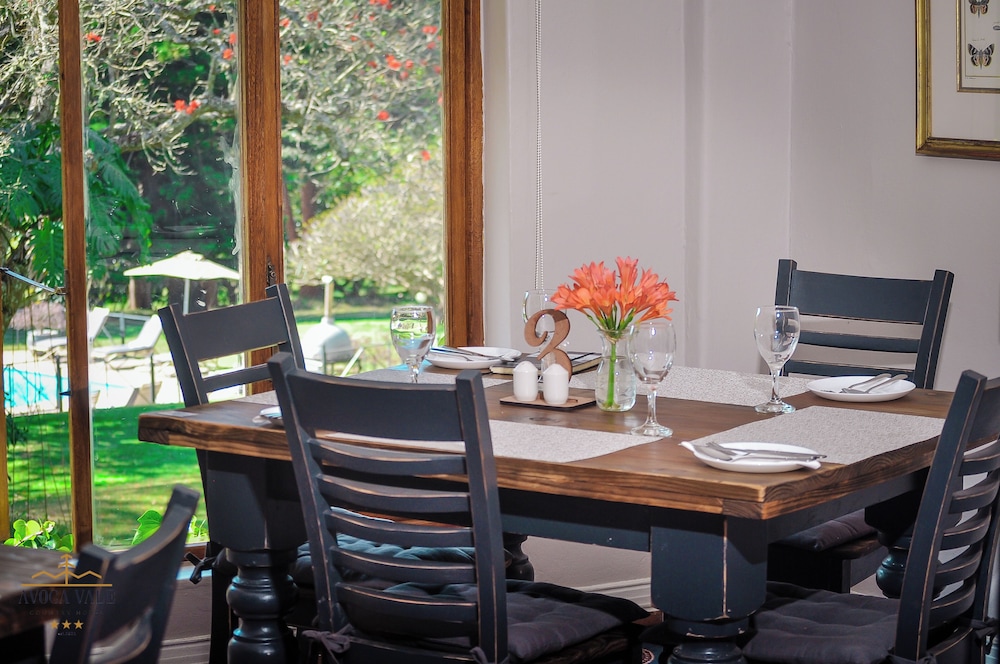 Avoca Vale Country Hotel 32/50