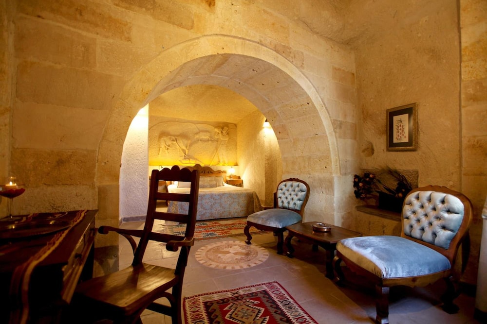 Miras Hotel 29/49