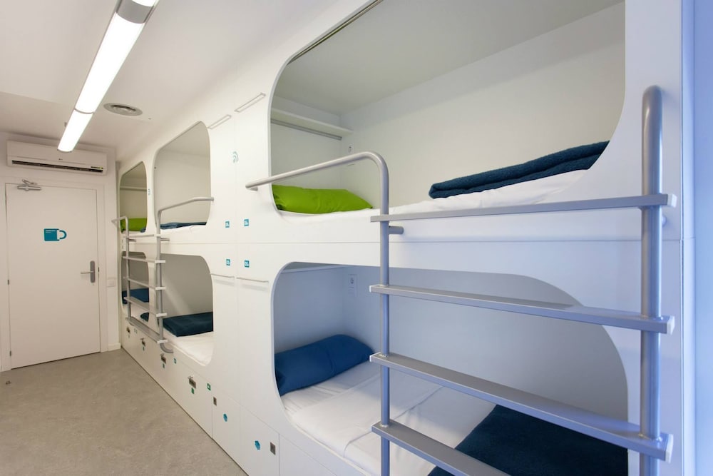 Dream Cube Hostel 15/30