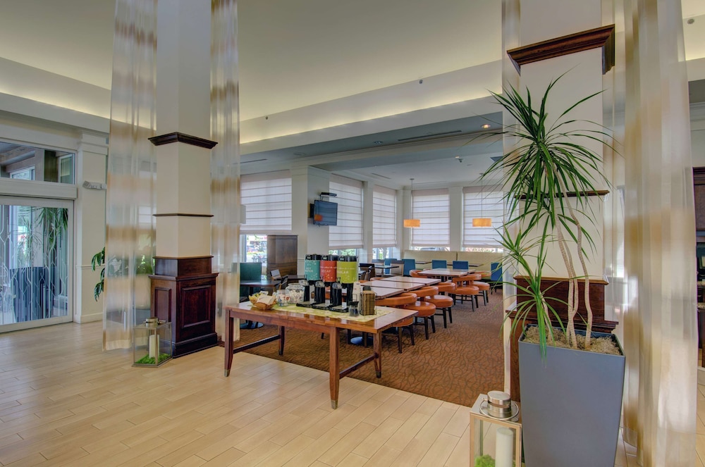 Hilton Garden Inn Norwalk 55/71