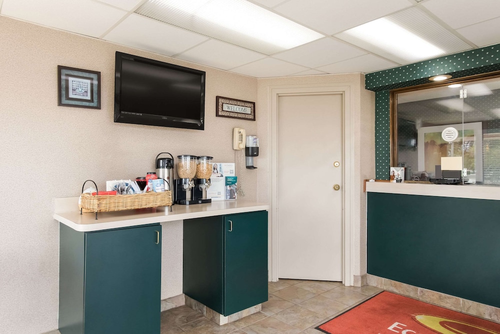 Econo Lodge Washington NC North 9/32
