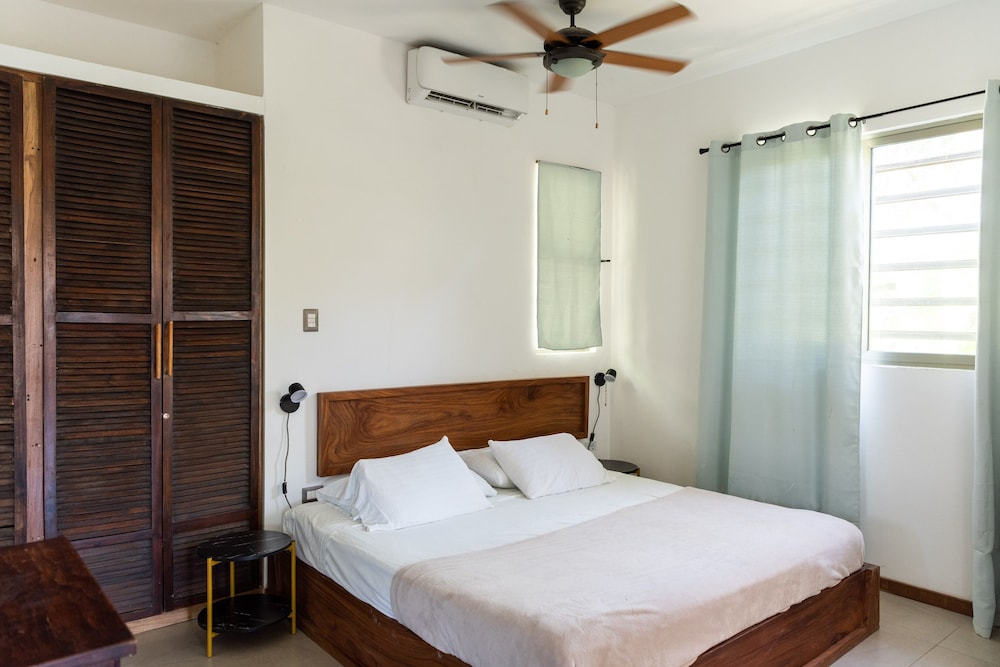 Nautilus Boutique Hotel 11/50