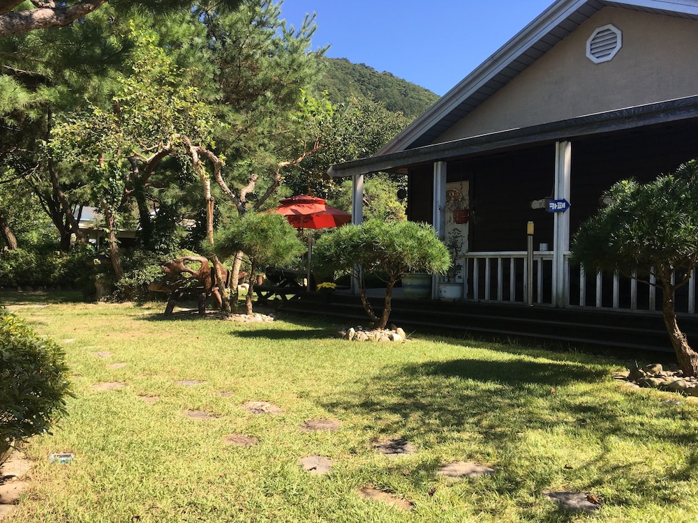 Sicily Pension 40/50