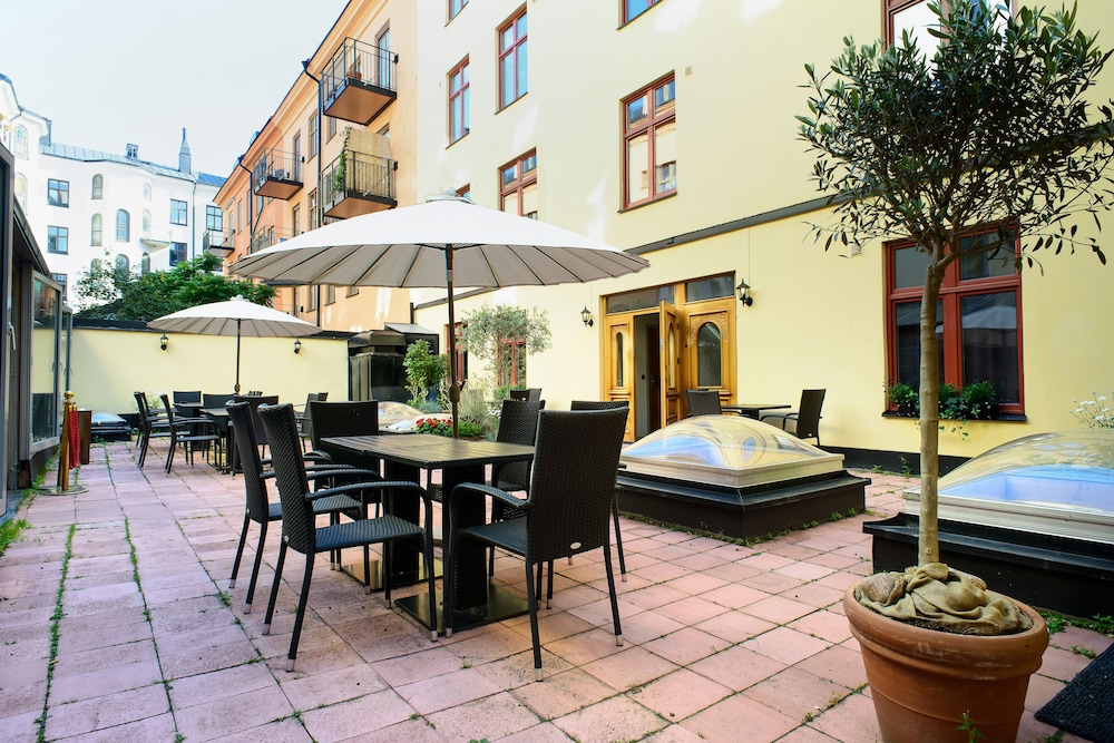 Rex Hotel 28/40