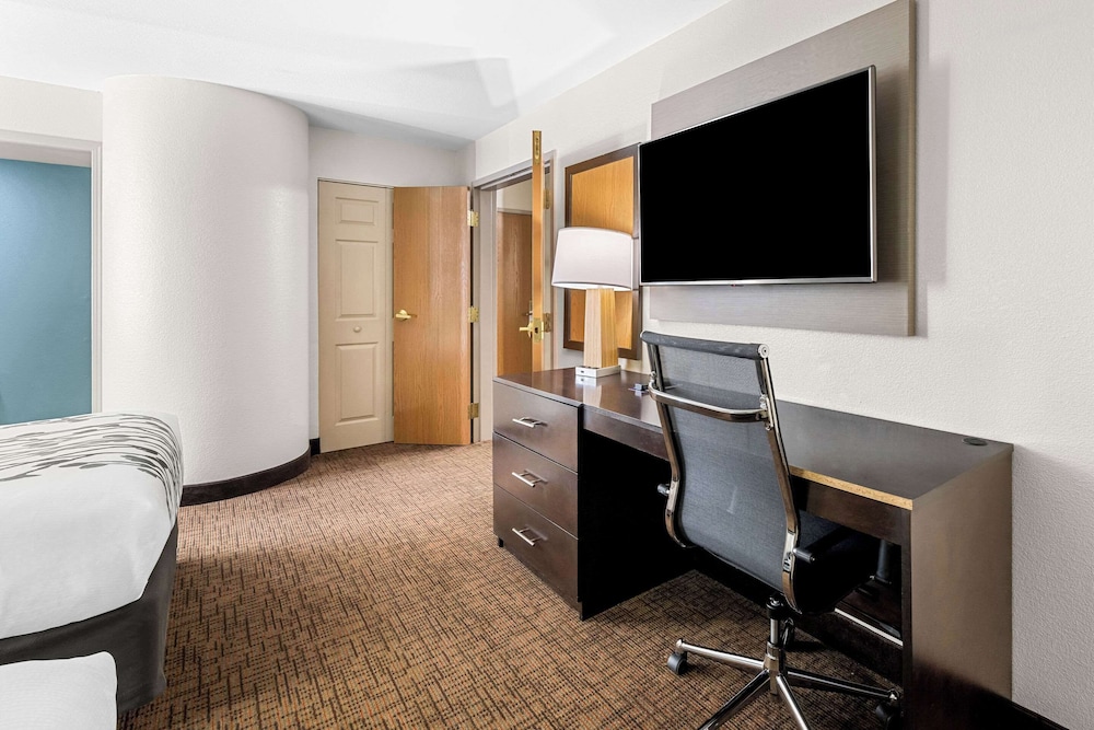 Sleep Inn and Suites Kingsport TriCities Airport 35/50