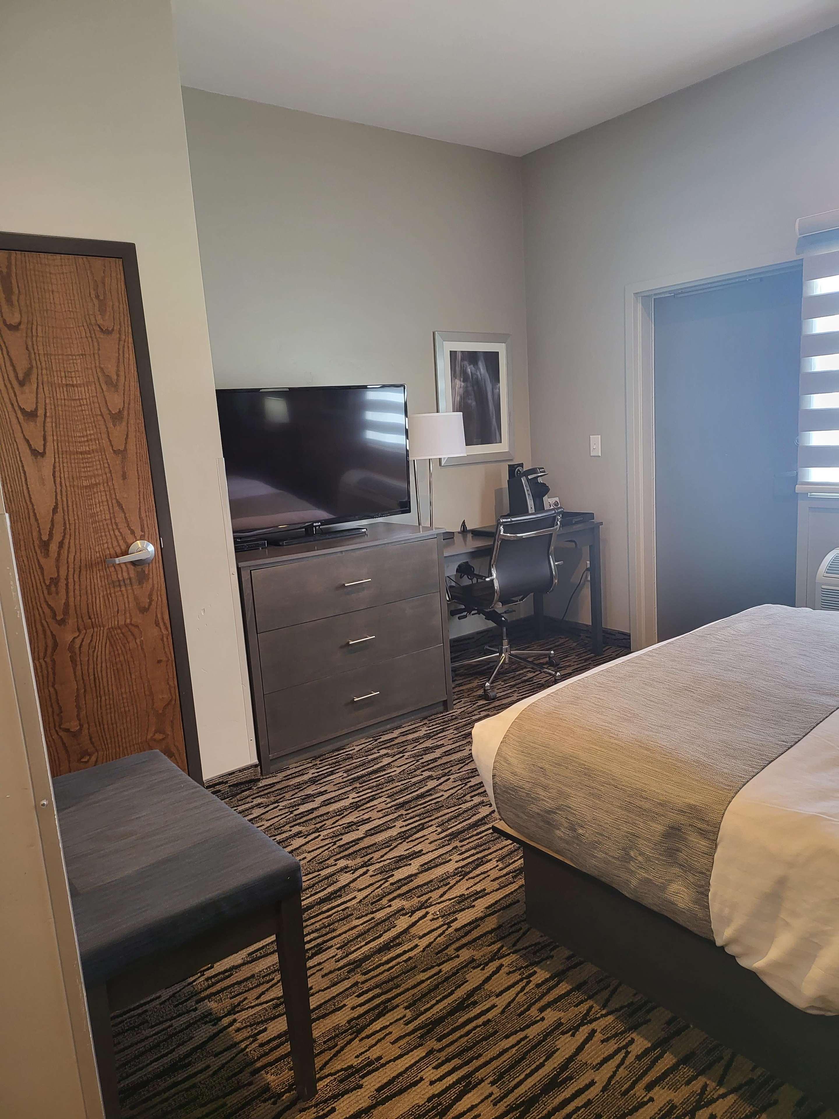 غرفة بسرير كوين، Best Western Sawtooth Inn & Suites 3/6
