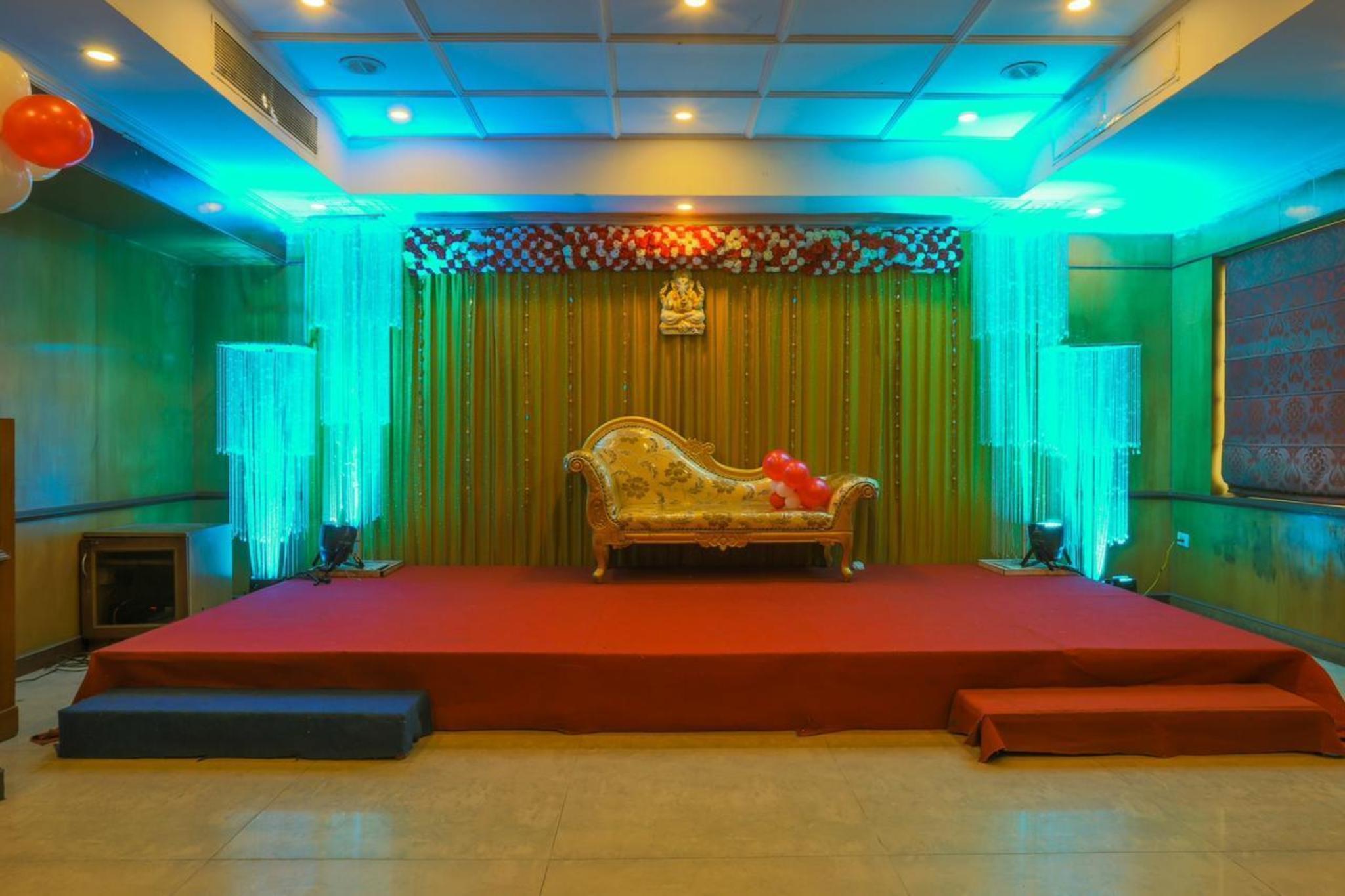 Hotel Grand Palace 10/17