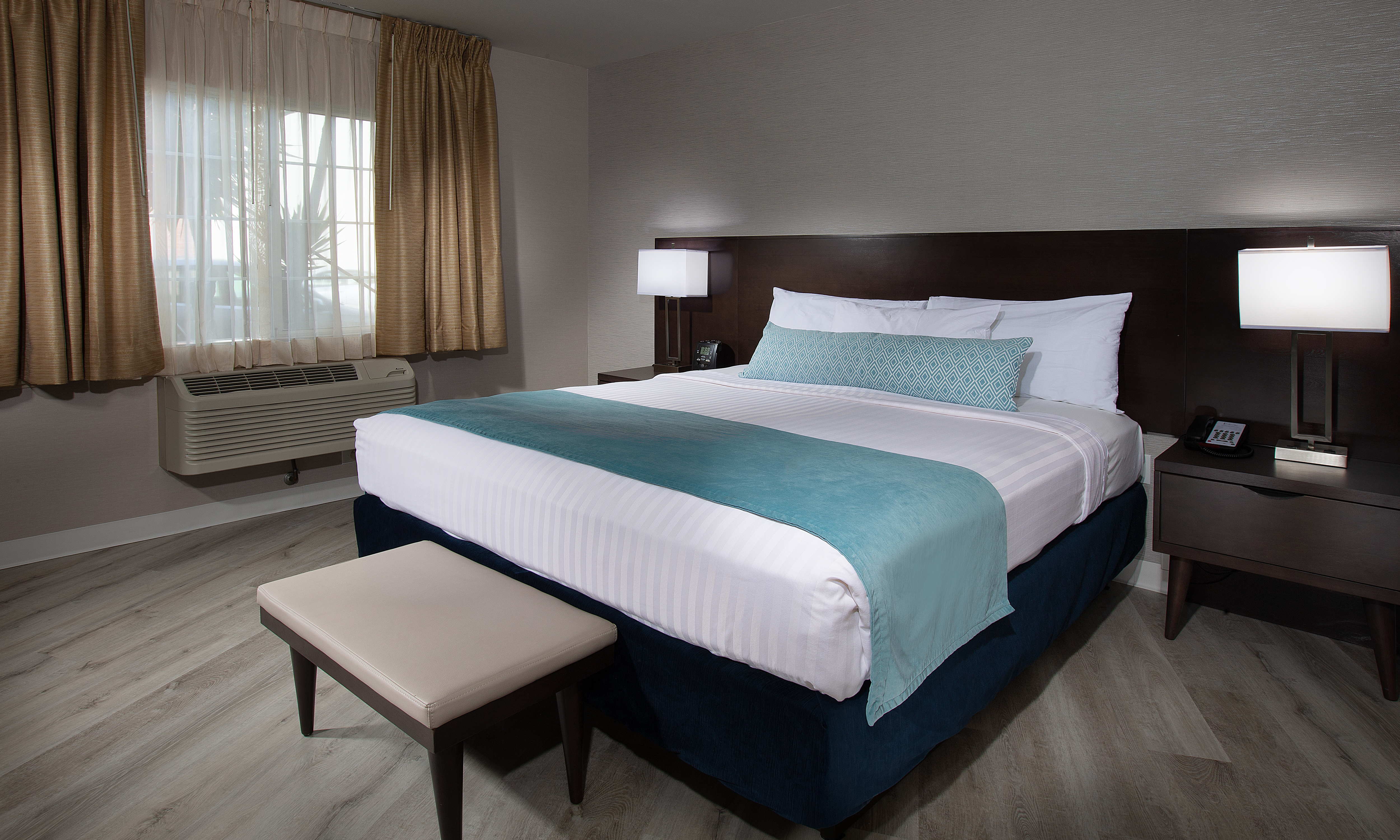 Coast, Premium, Suite, King Bed, Kitchen