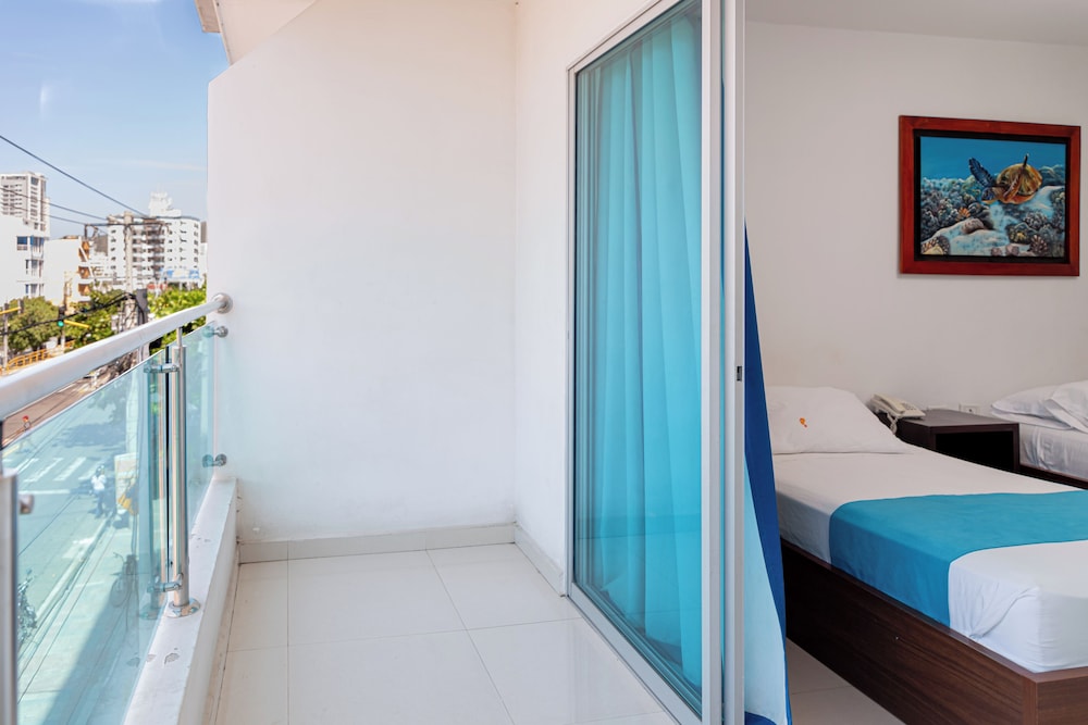 Hotel Aguamarina 45/45