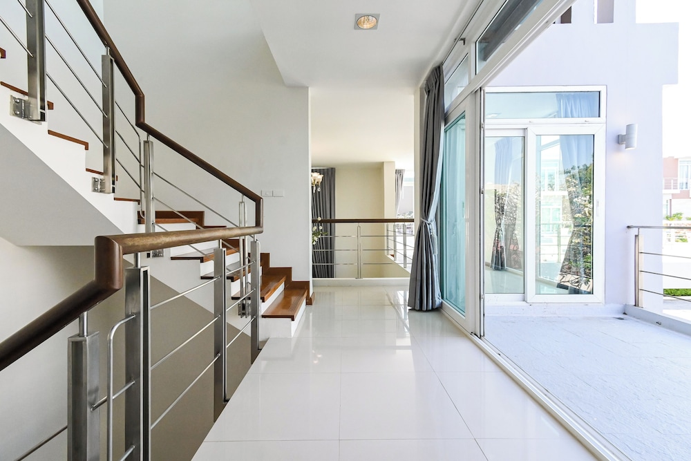 Golden Sea Pool Villa Heart of Hua Hin 11/50
