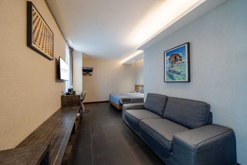 Erian Hotel 24/50