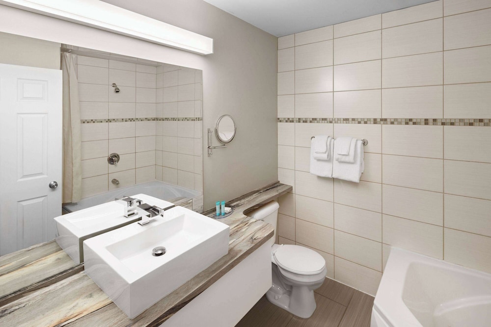Travelodge by Wyndham Roberval 37/40