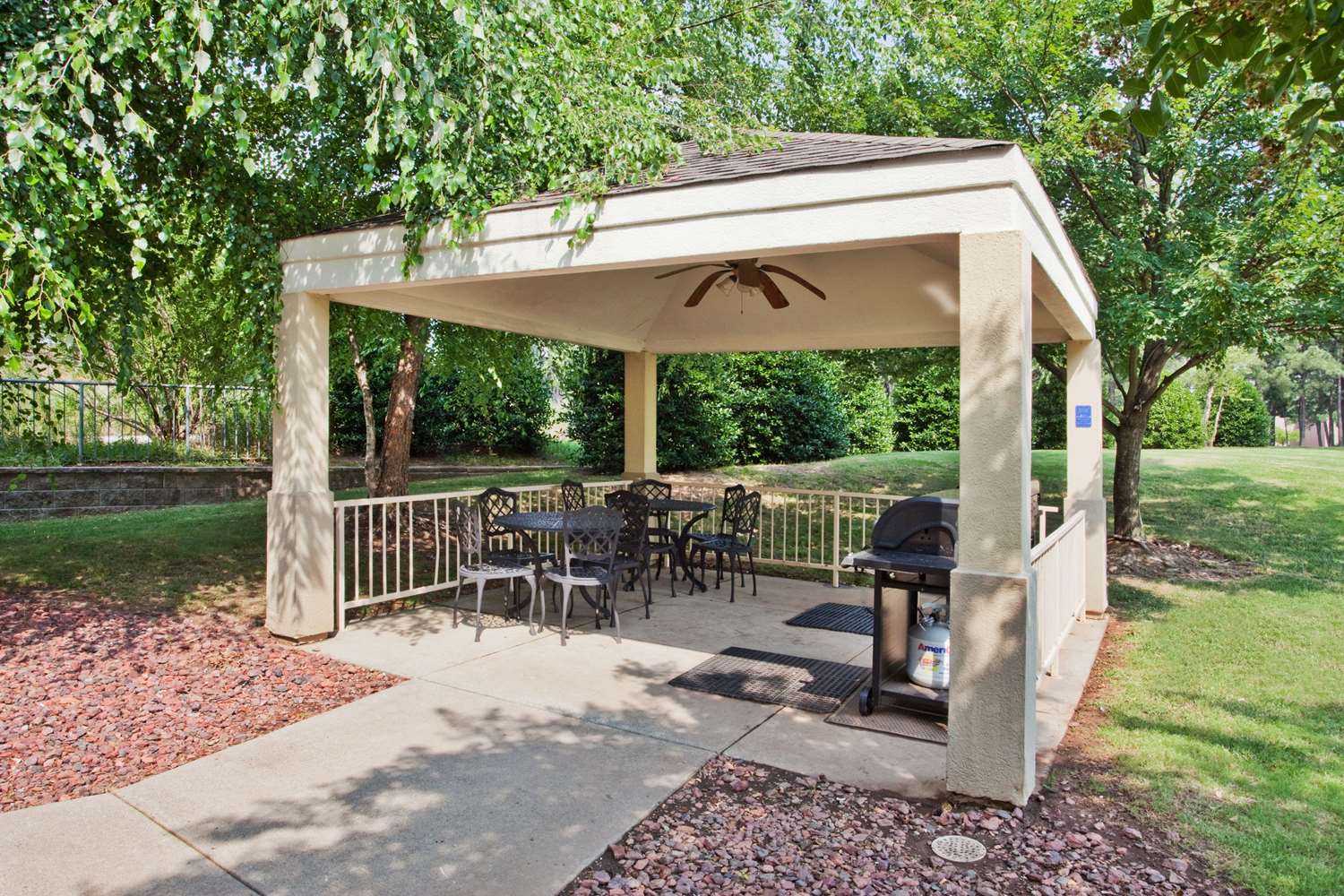 Sonesta Simply Suites Atlanta Gwinnett Place 11/11