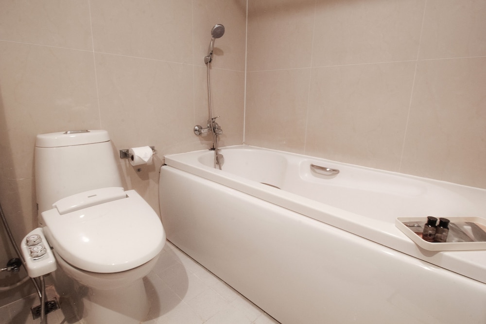 Hope Land Hotel Sukhumvit 24 50/54