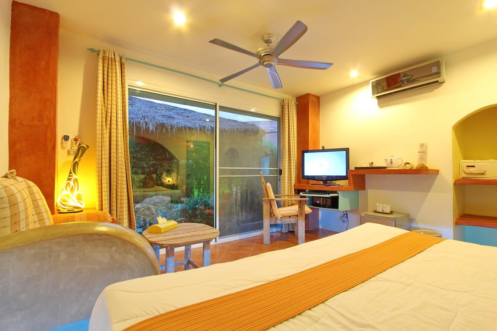 Pandora Lifestyle Hotel 11/32