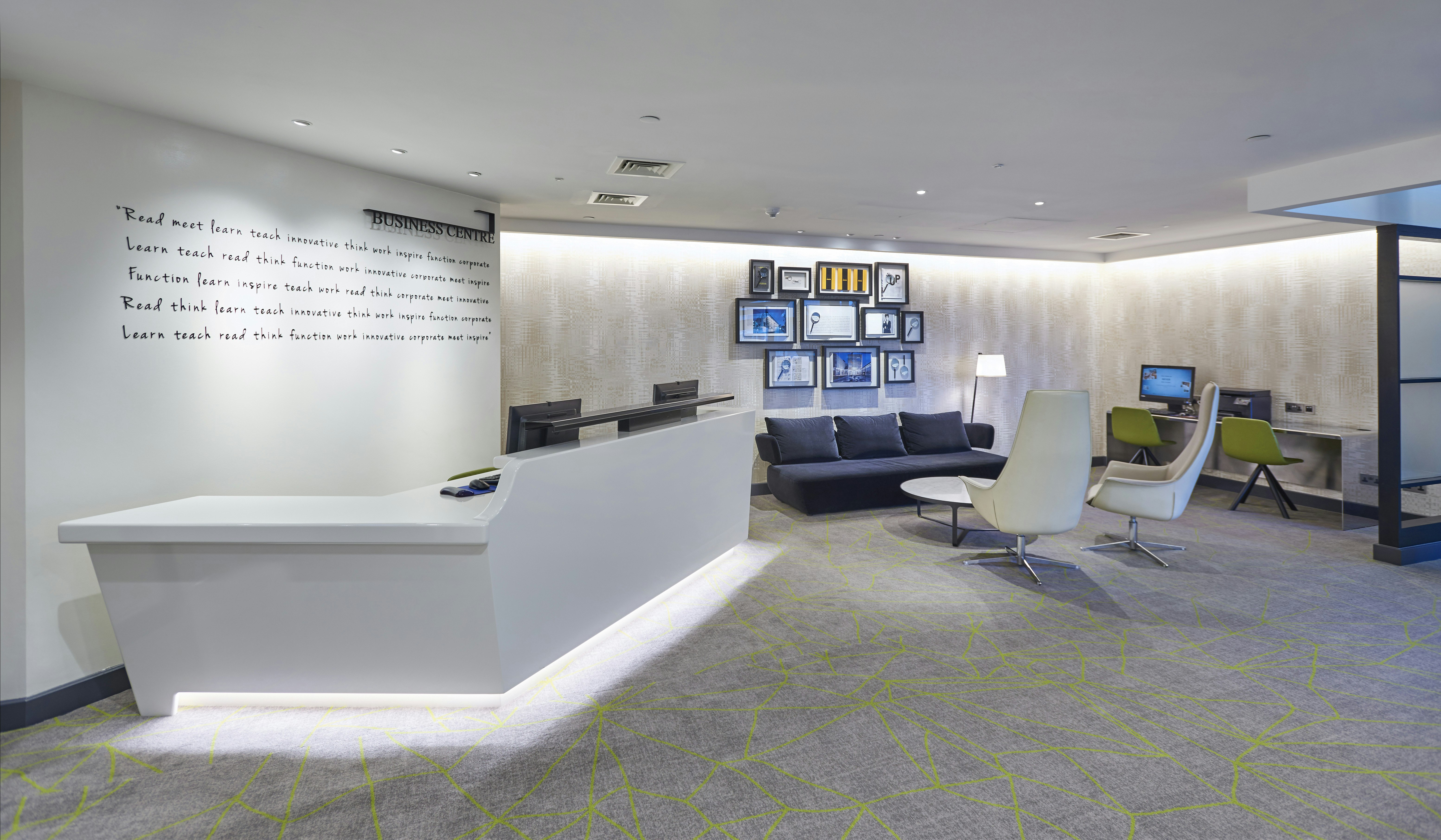 Hilton London Heathrow Airport 50/81