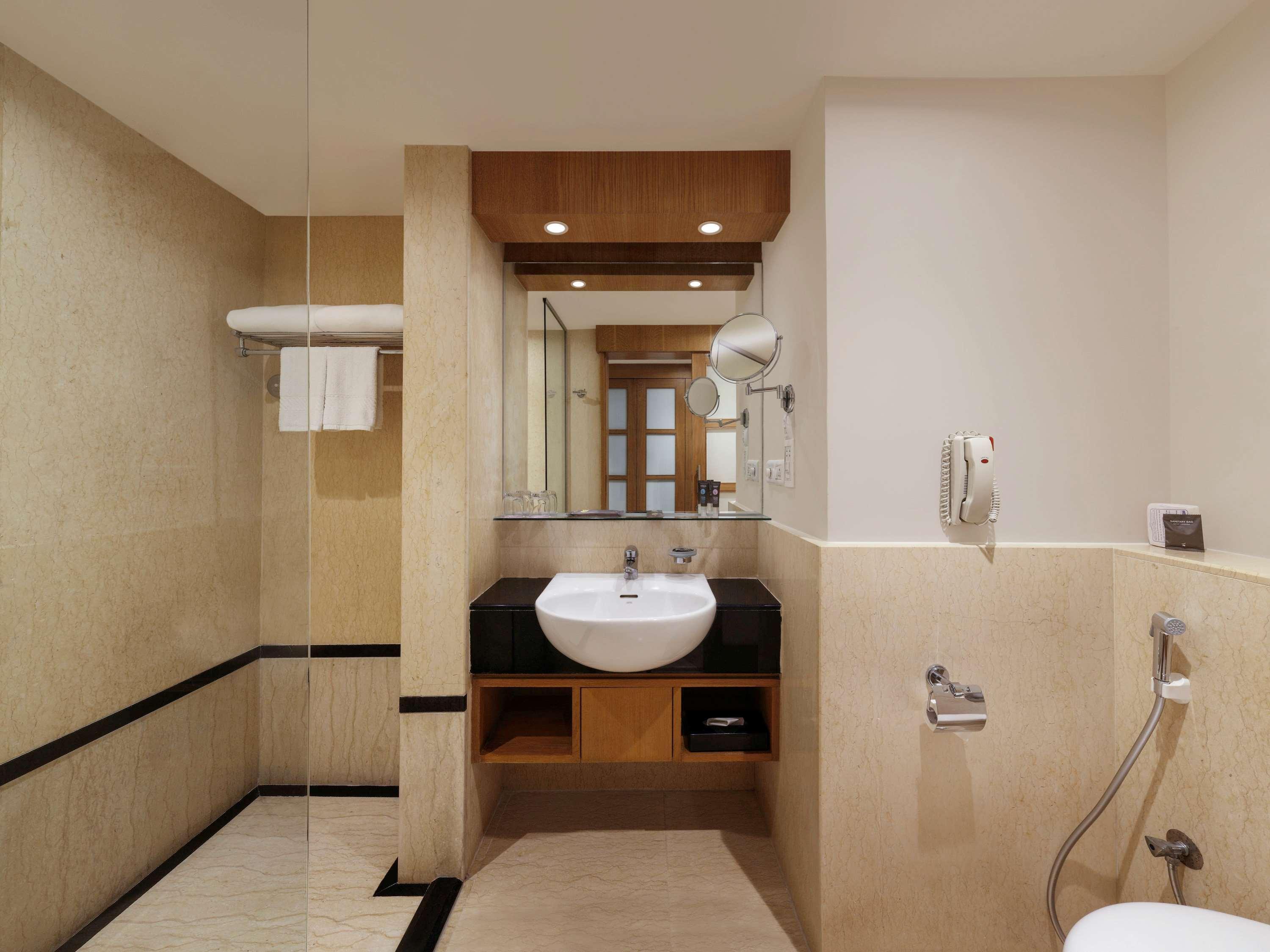 Executive, Queen Bed, Premier Floor، NOVOTEL HYDERABAD CONVENTION CENTRE 5/5