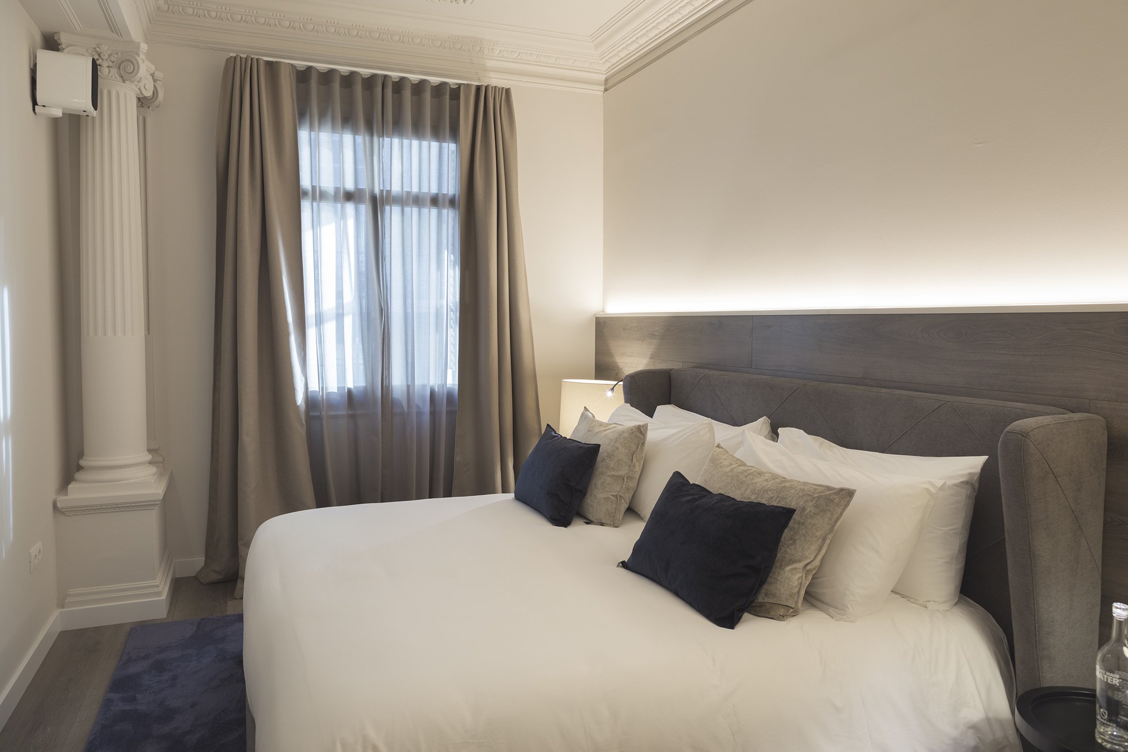CASAGRAND LUXURY SUITES 16/76