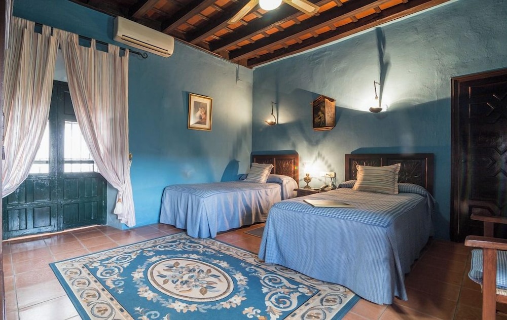 Hacienda El Santiscal - Adults Only 8/44