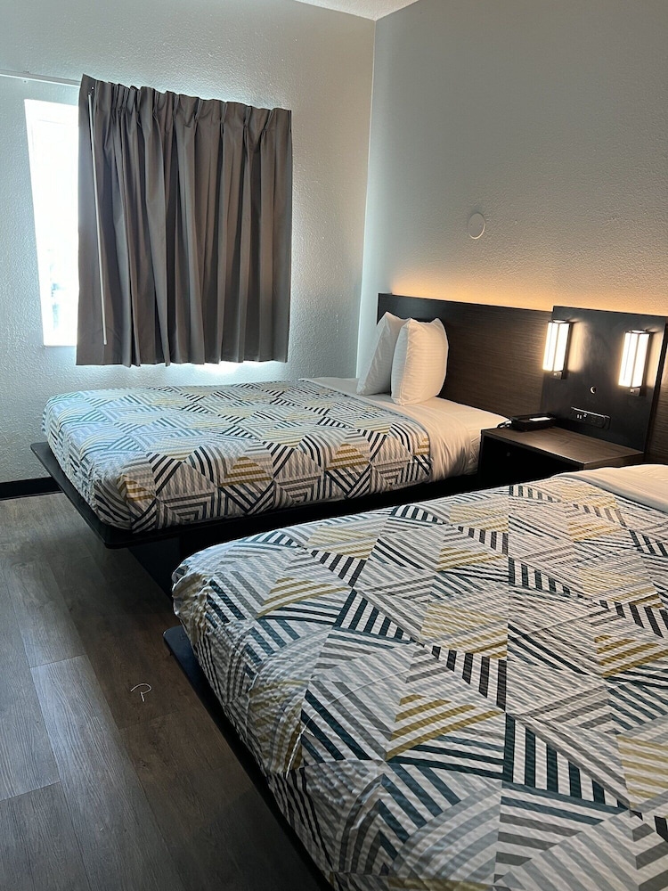 Motel6 Orlando, FL - International Dr 16/39