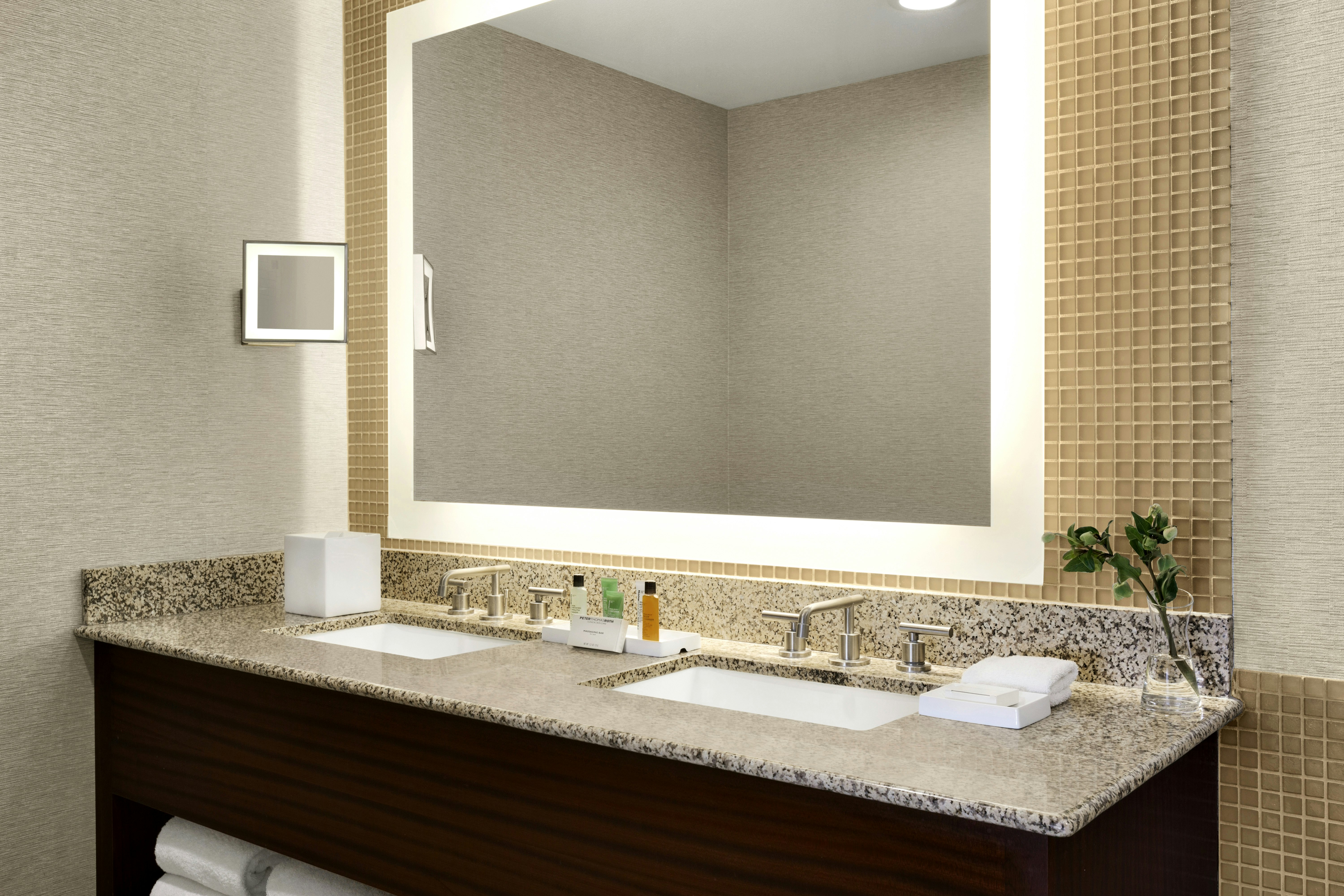 Cape Rey Carlsbad Beach, a Hilton Resort and Spa 77/77