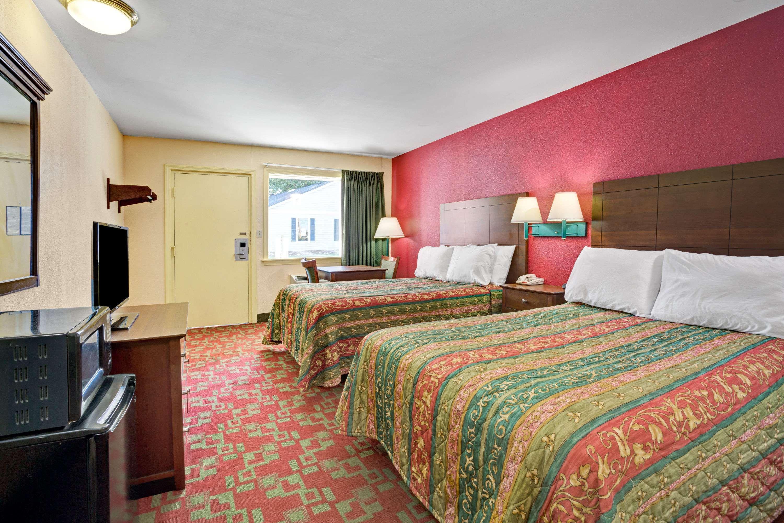Days Inn by Wyndham Elizabeth City 12/21