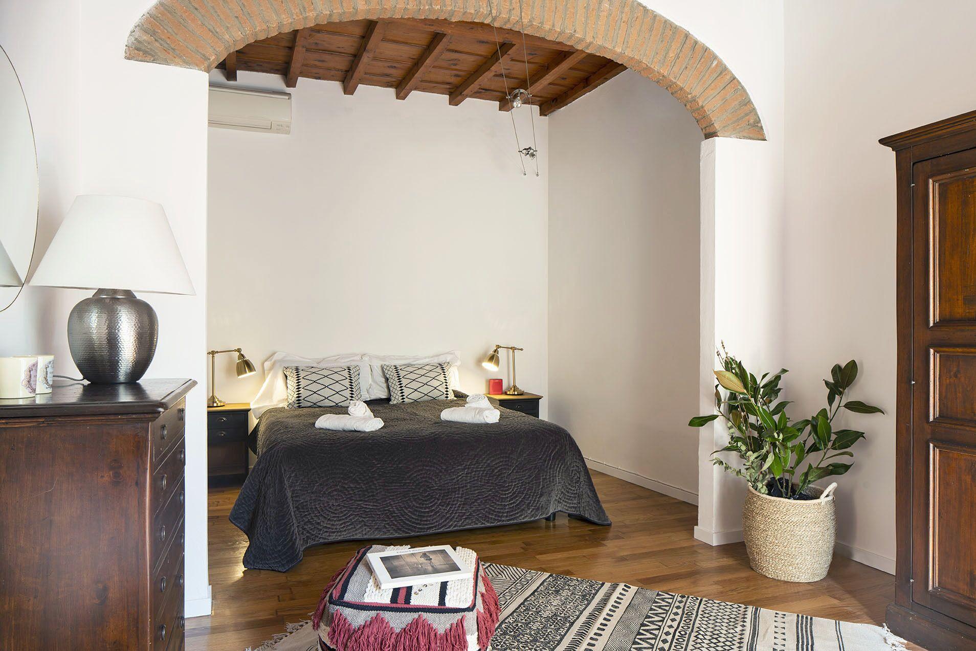 A Few Steps to The Duomo Perfect 1BD Apt 4/26
