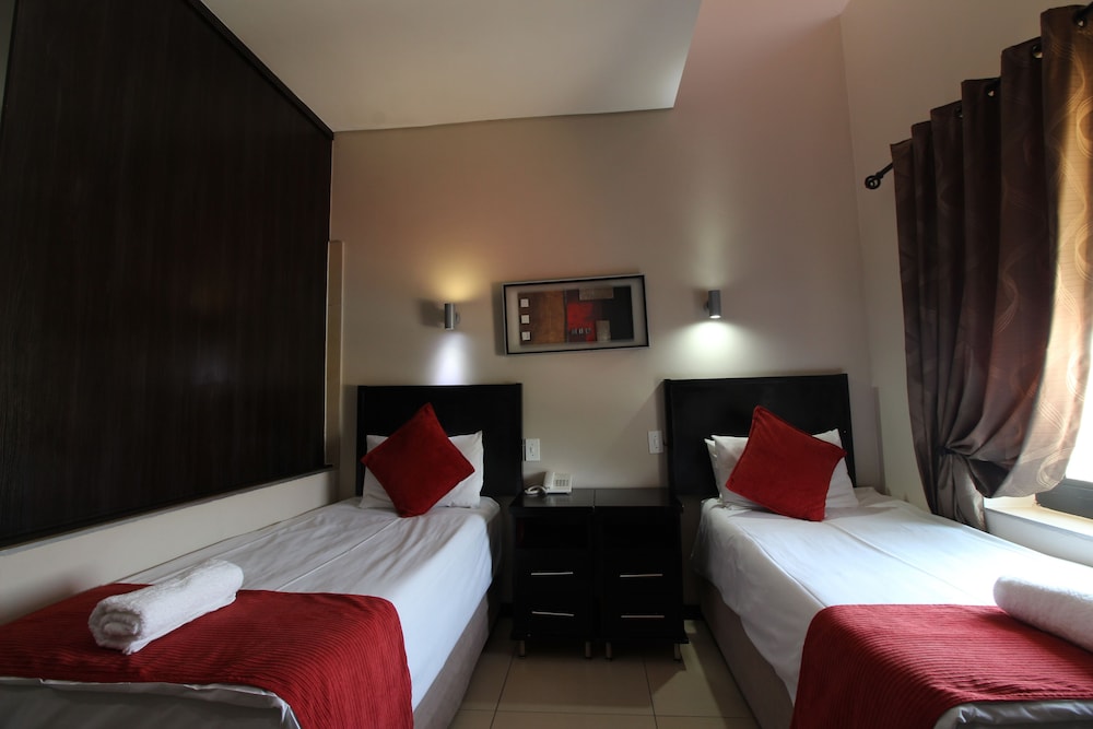 STANDARD, TWIN BEDS, SMOKING