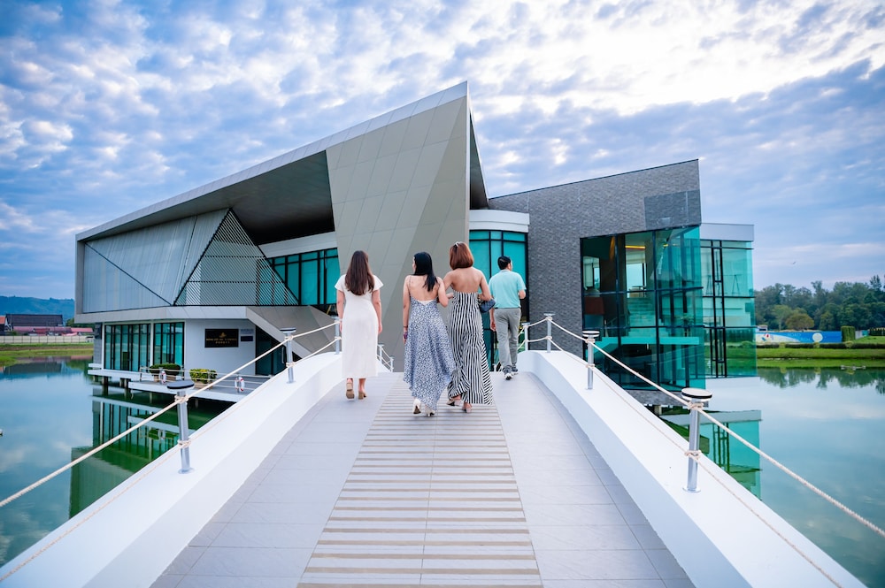 Wyndham Royal Lee Phuket 4/57
