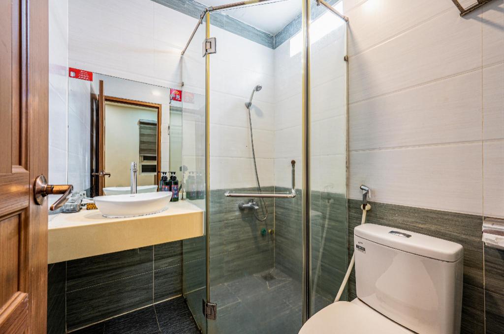 Cozrum - Love Hotel Tran Binh Trong 53/54