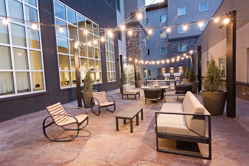 Staybridge Suites Denver North Thornton 55/67
