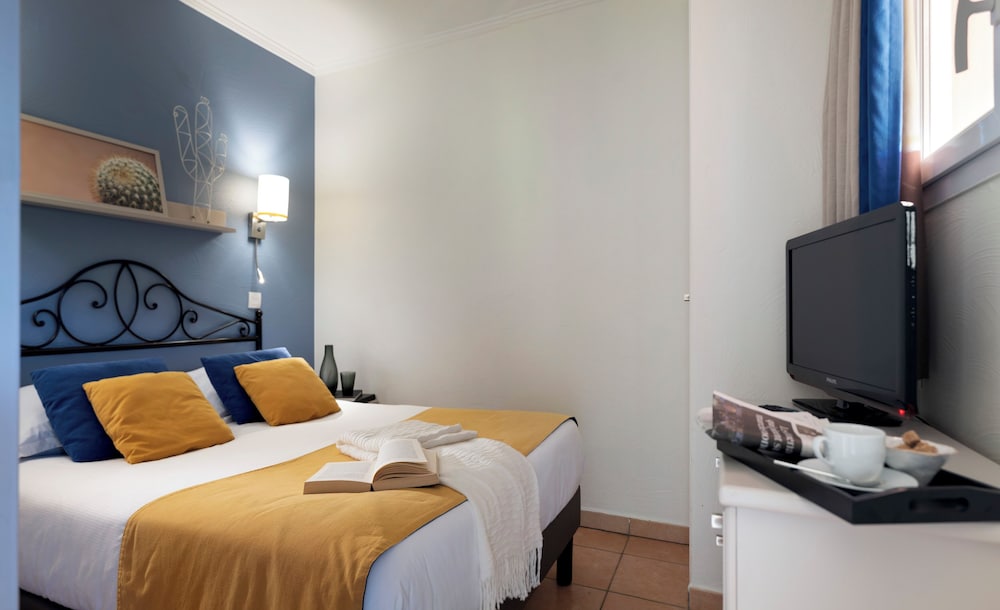 Pierre & Vacances Premium Residence Les Calanques 17/50