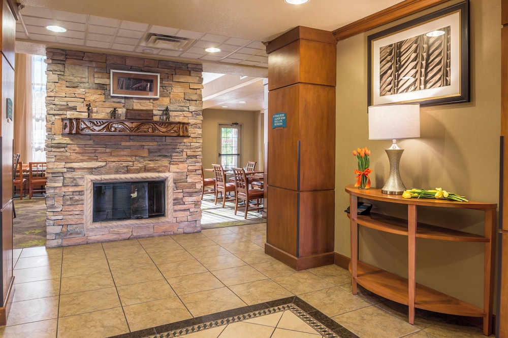 Staybridge Suites Las Cruces 10/72