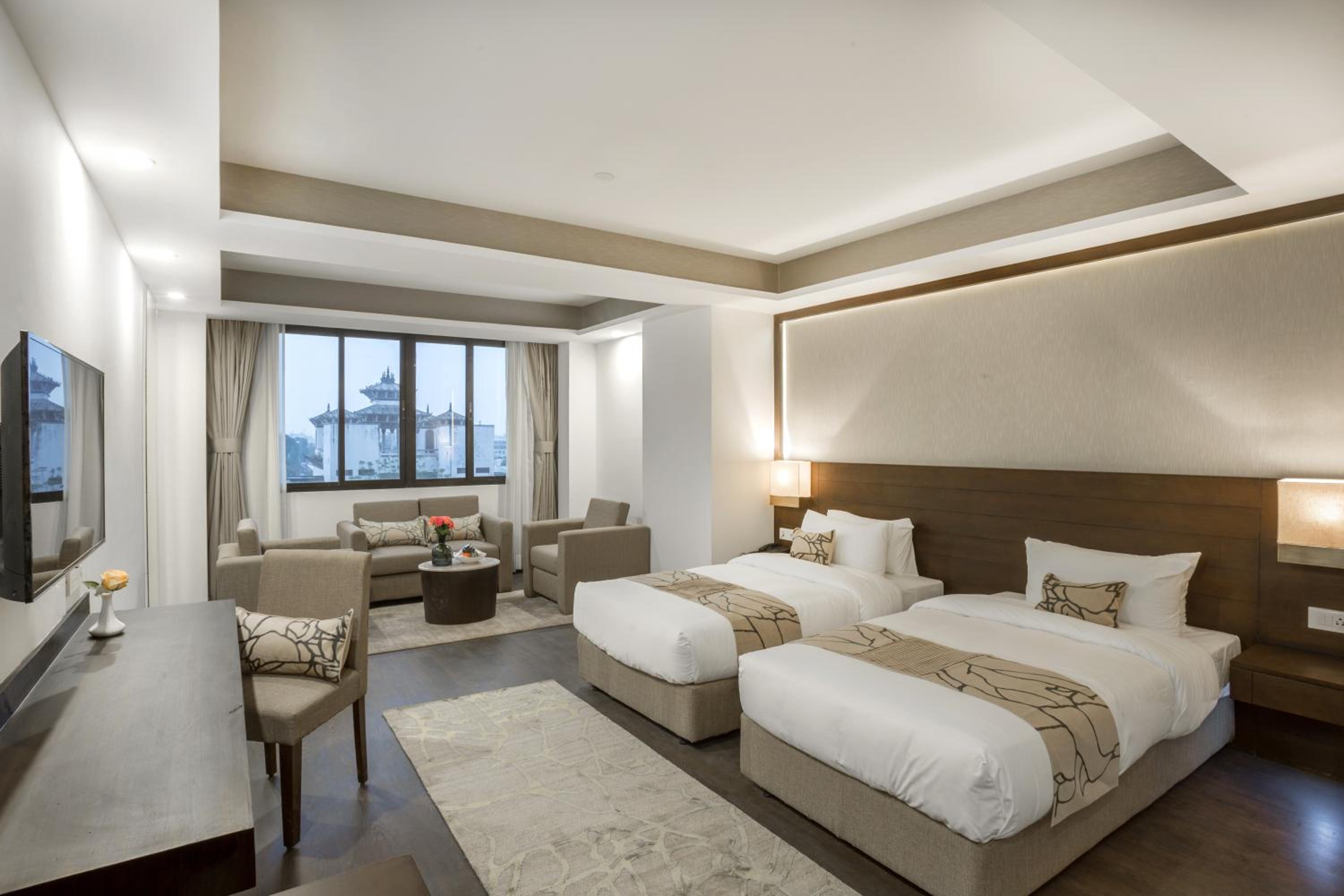 EXECUTIVE ROOM