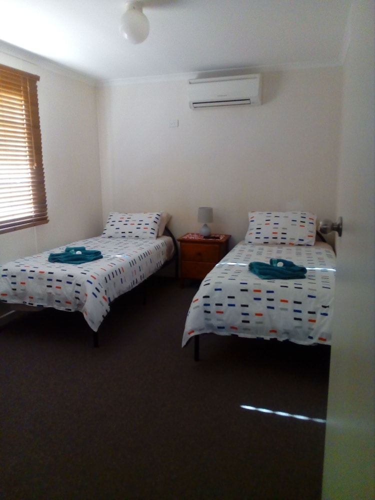 AIRPORT WHYALLA MOTEL 13/58