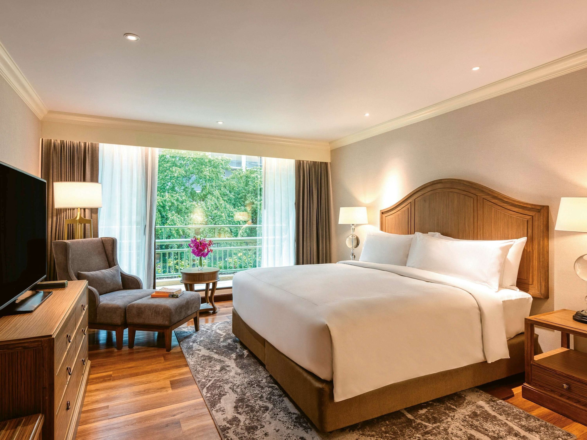 WELLNESS, SUITE, KING BED