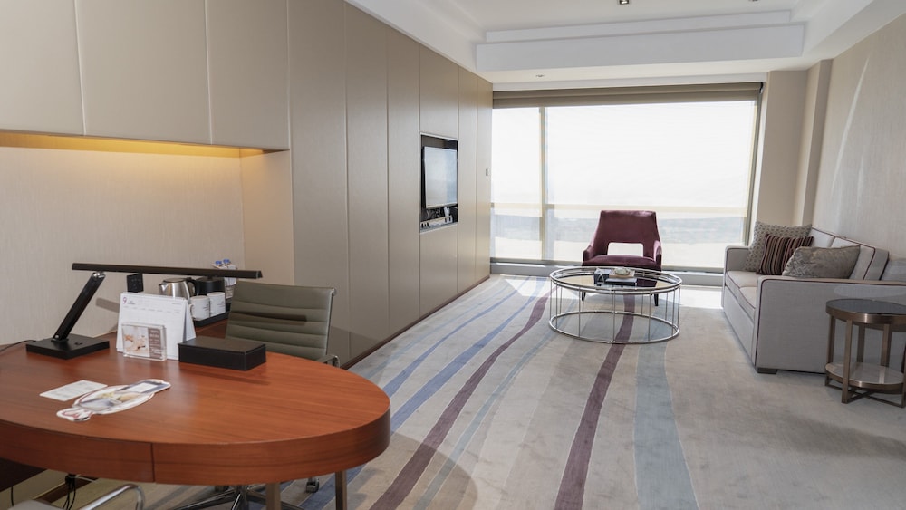 CROWNE PLAZA WUXI TAIHU 53/76