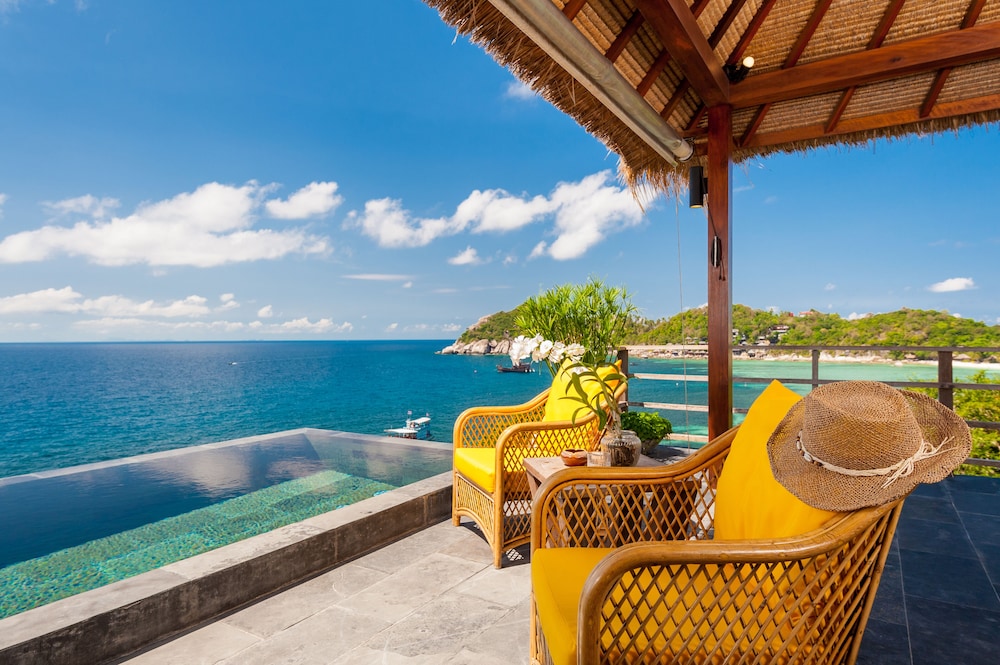 Cape Shark Pool Villas 32/50