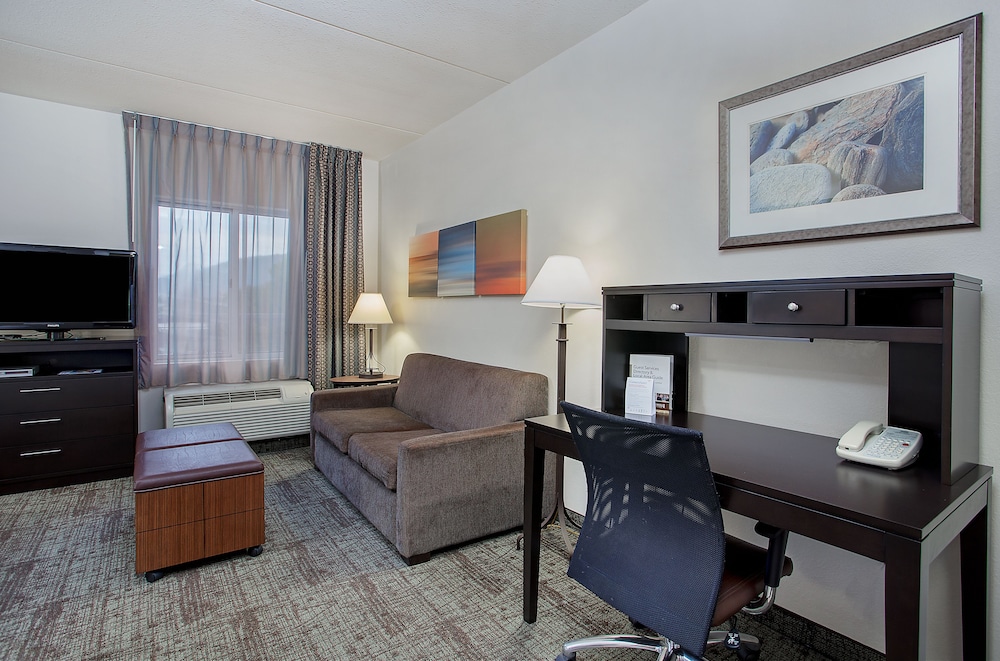 Staybridge Suites Chattanooga Downtown Convention Center 34/53