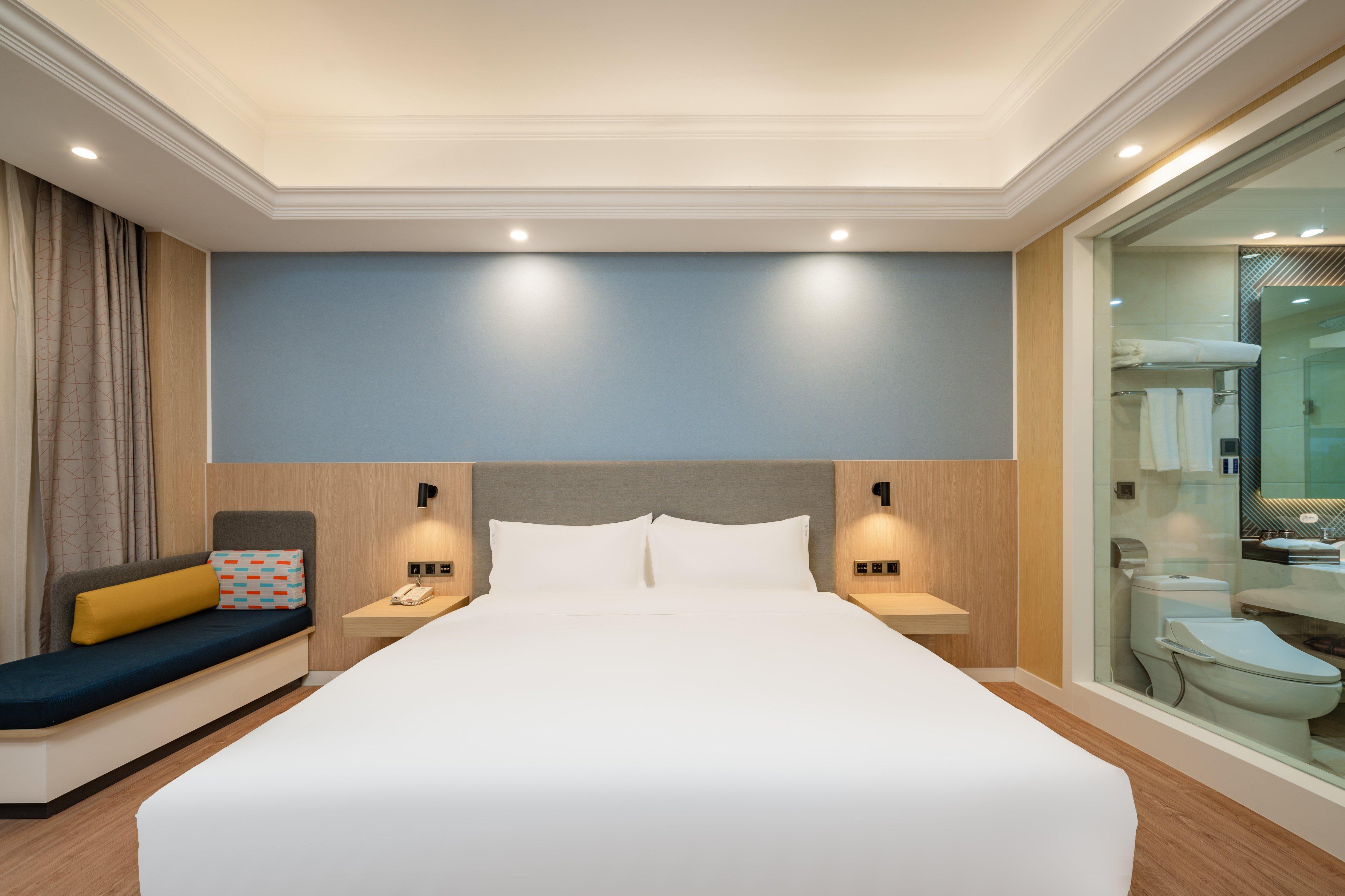 Room, King Bed