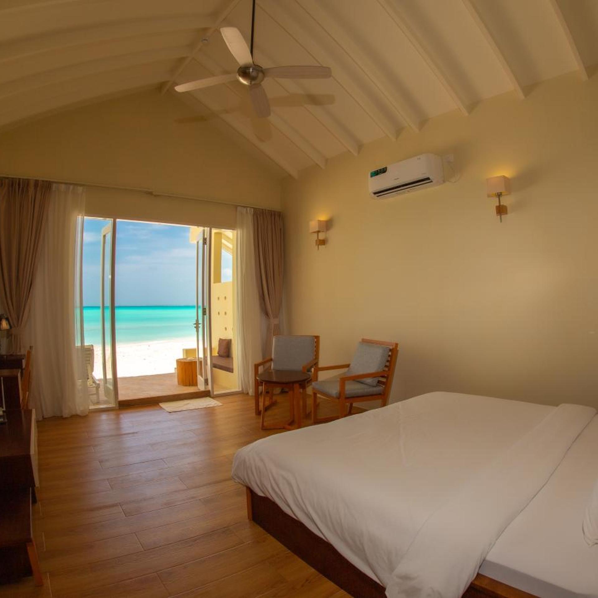 Beach, Superior, Bungalow, Beach Front