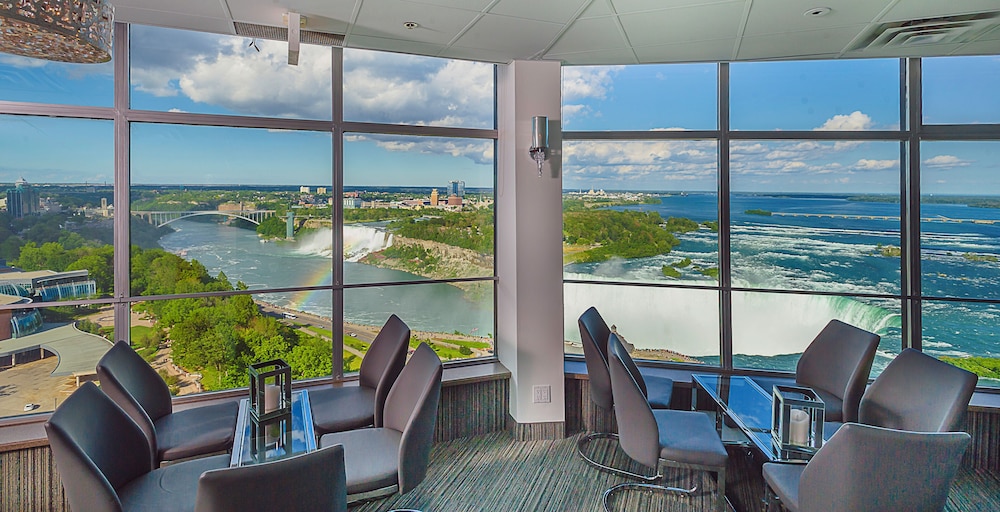 The Tower Hotel Fallsview 33/50