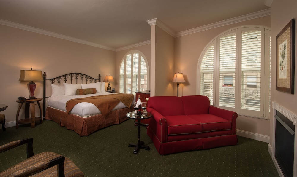 PREMIUM, KING BED