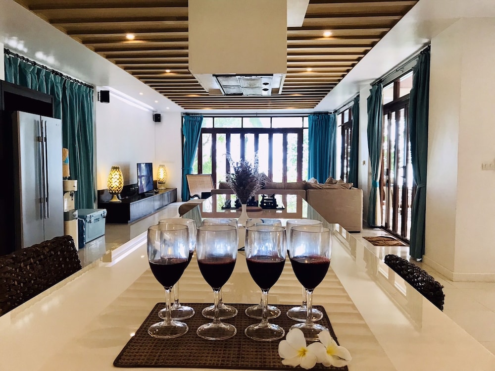 Amatapura Beach Villa 14 31/53