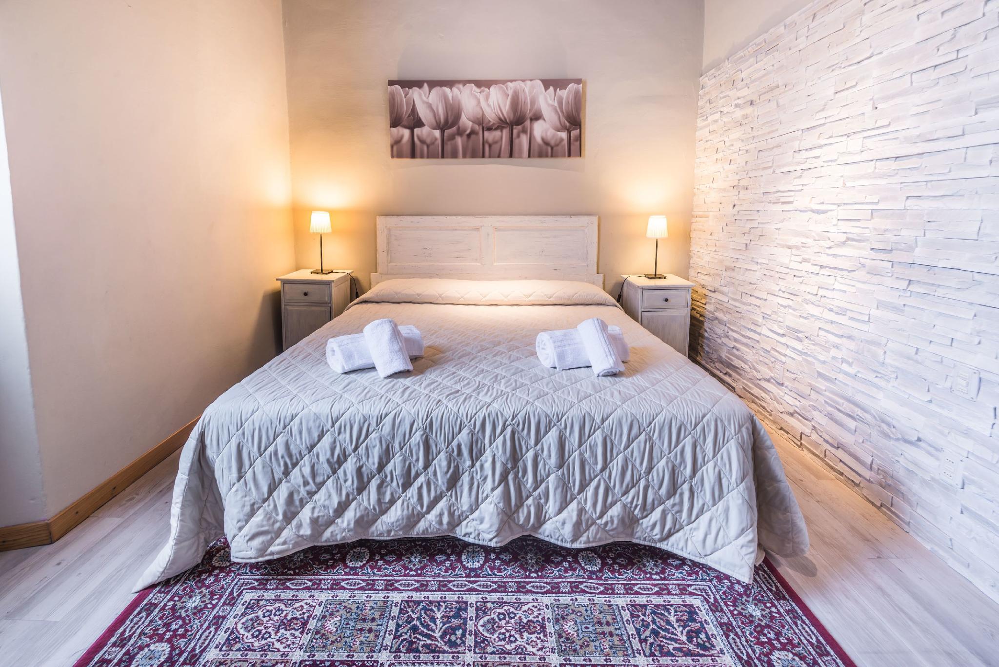 A Few Steps to The Duomo Beautiful 2BD Apt 29/50