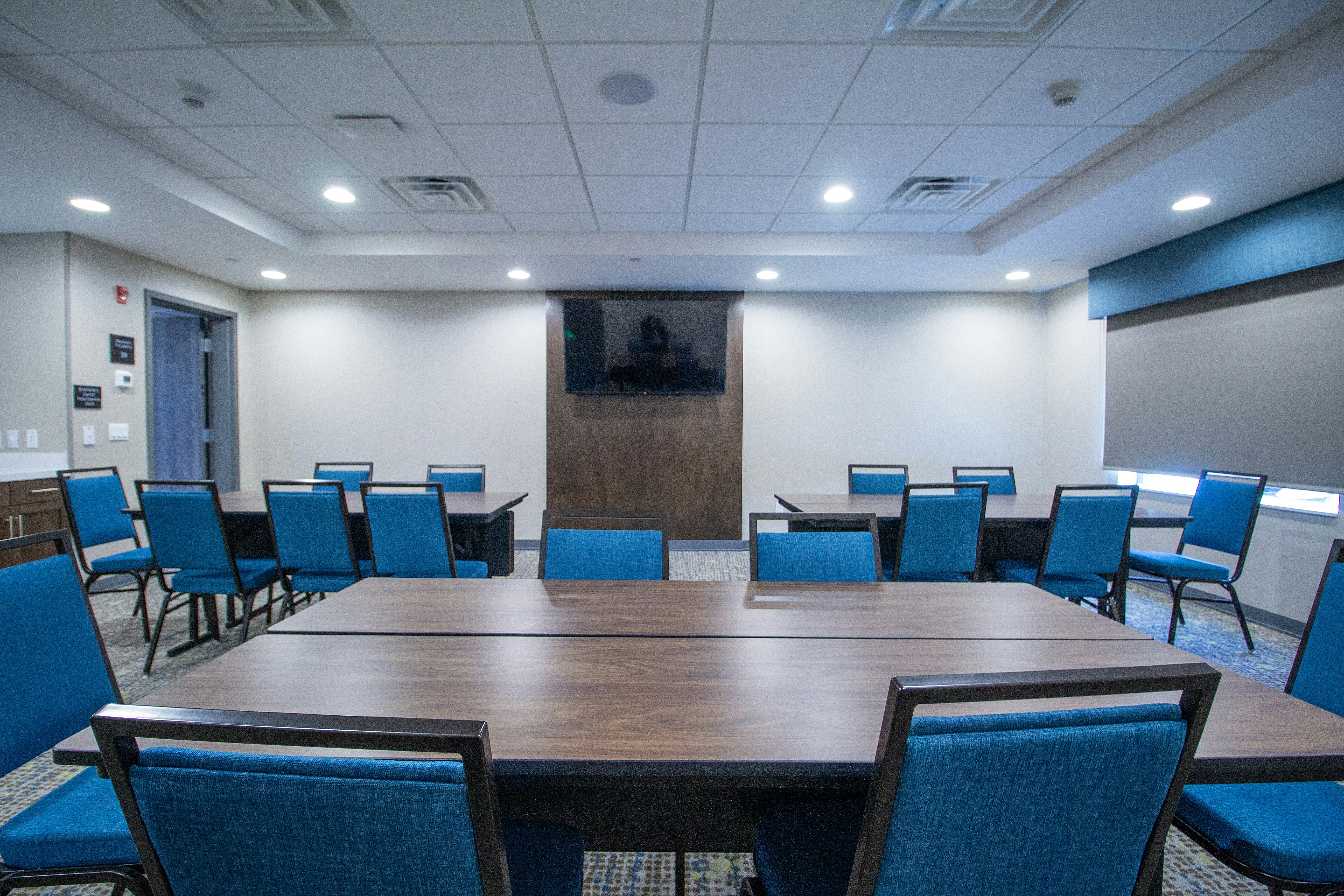 Hampton Inn Suites North Attleboro 28/34