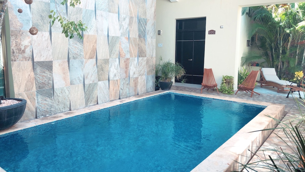 Hotel Casa Palomino 46/50